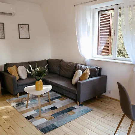 Adeline Holiday home